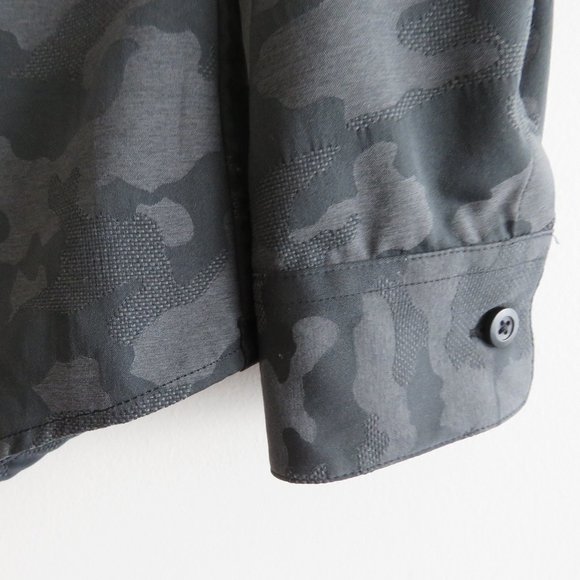 LULULEMON Down to the Wire Shirt in Black Obsidian Camo - Size S - Picture 7 of 15